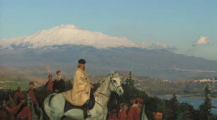https://www.mimmorapisarda.it/2026/storia/07.gif
