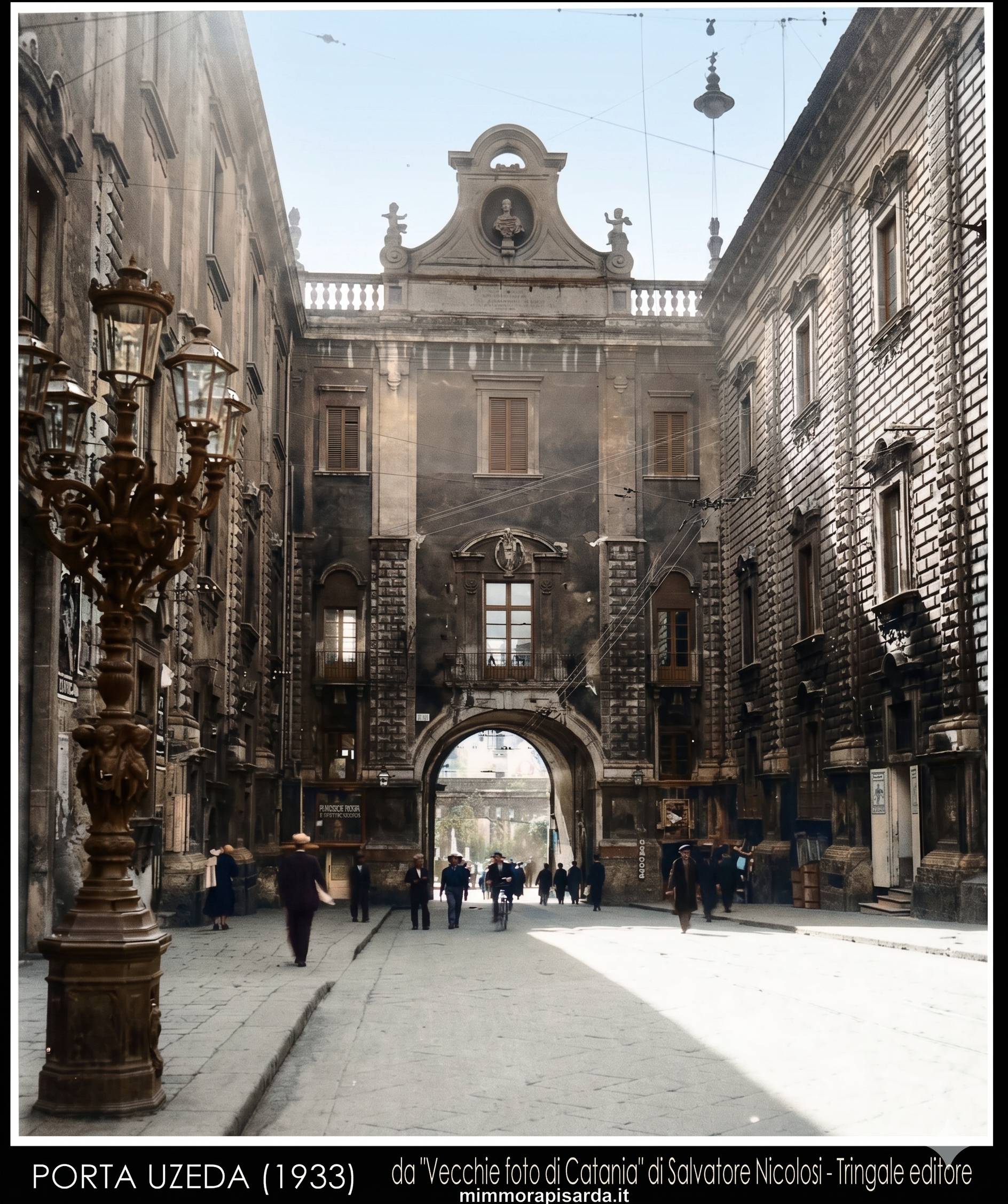 https://www.mimmorapisarda.it/antiche/color/catania/10.jpg