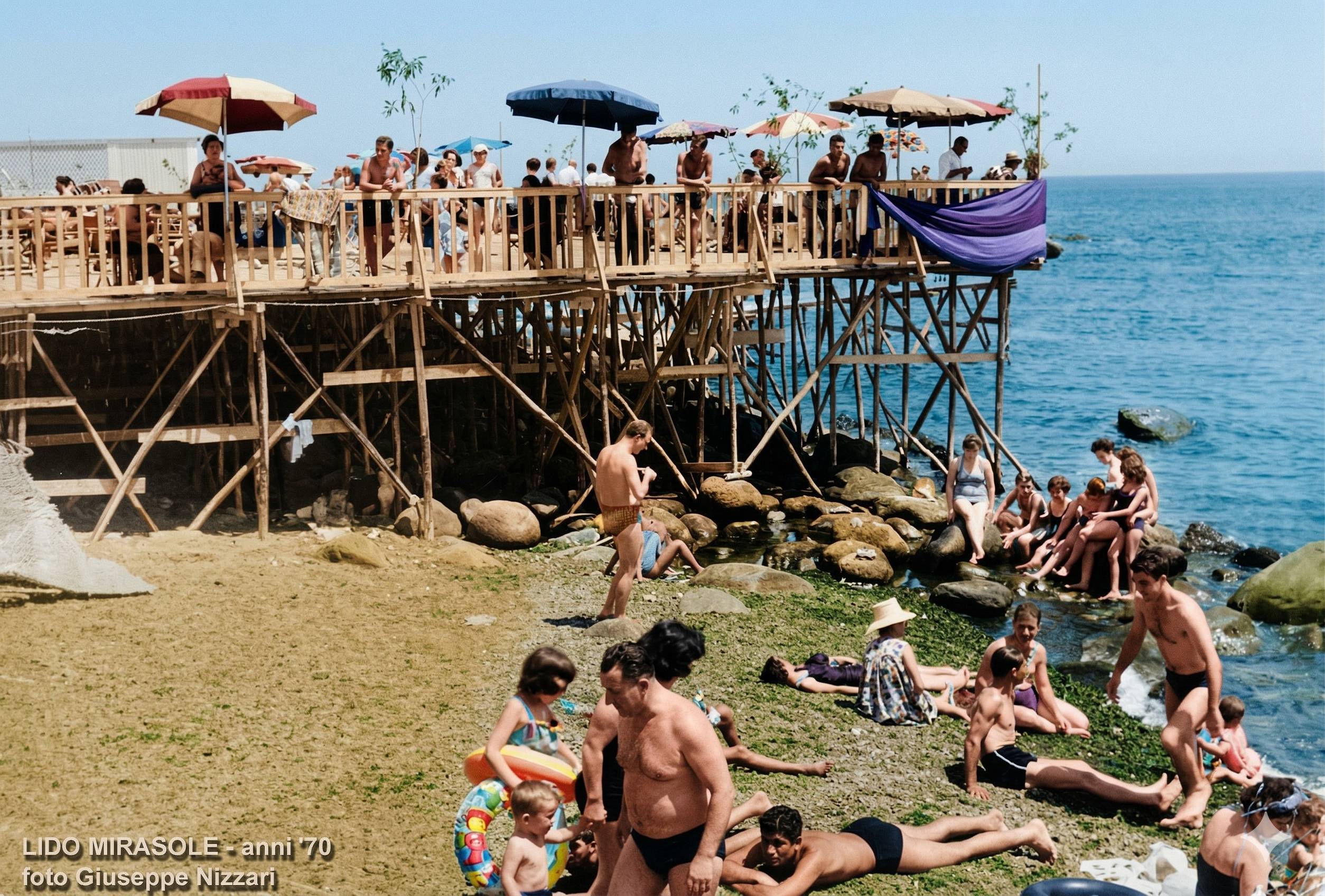 https://www.mimmorapisarda.it/antiche/color/mare/05.jpg