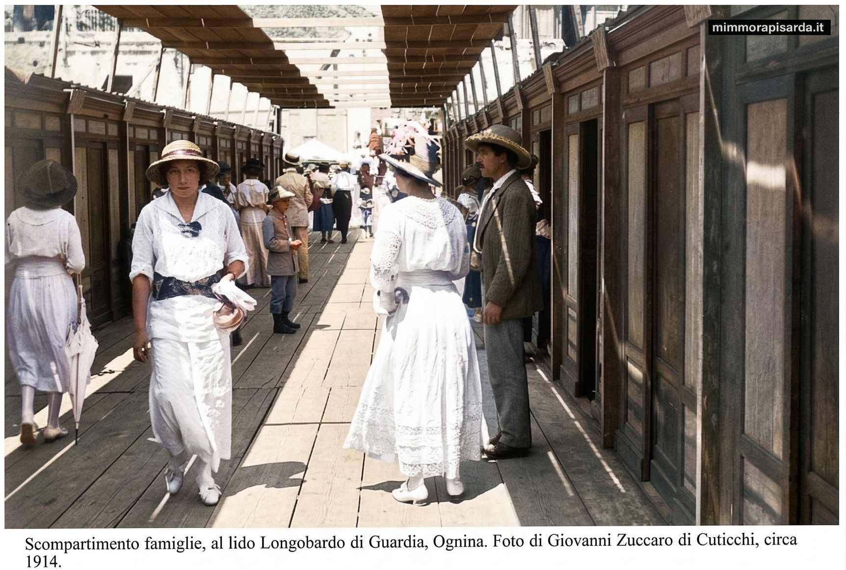 https://www.mimmorapisarda.it/antiche/color/mare/09.jpg