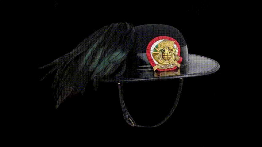 https://www.mimmorapisarda.it/storia/cappelli/bersagliere.gif