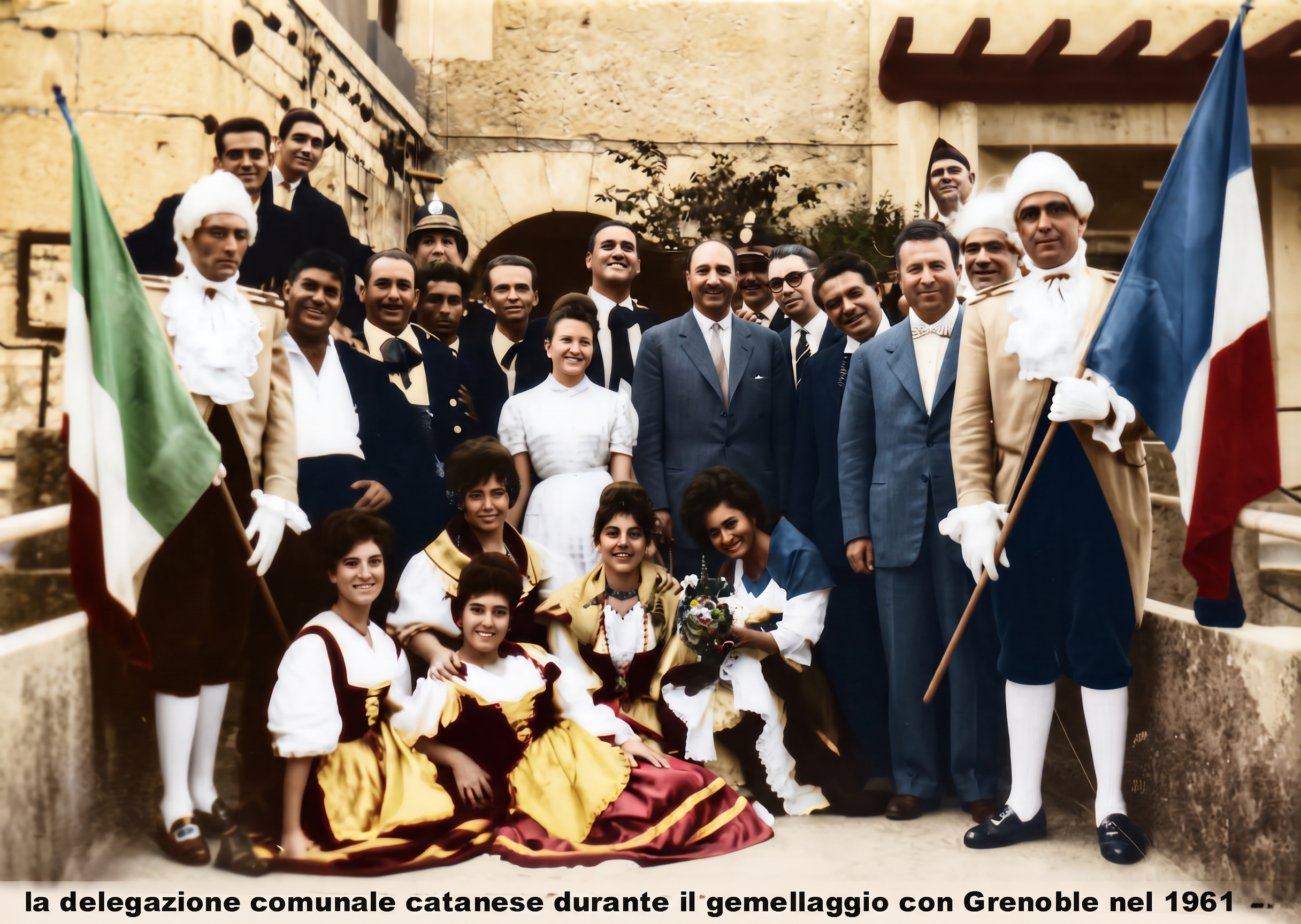 https://www.mimmorapisarda.it/storia/gemellaggio.jpg